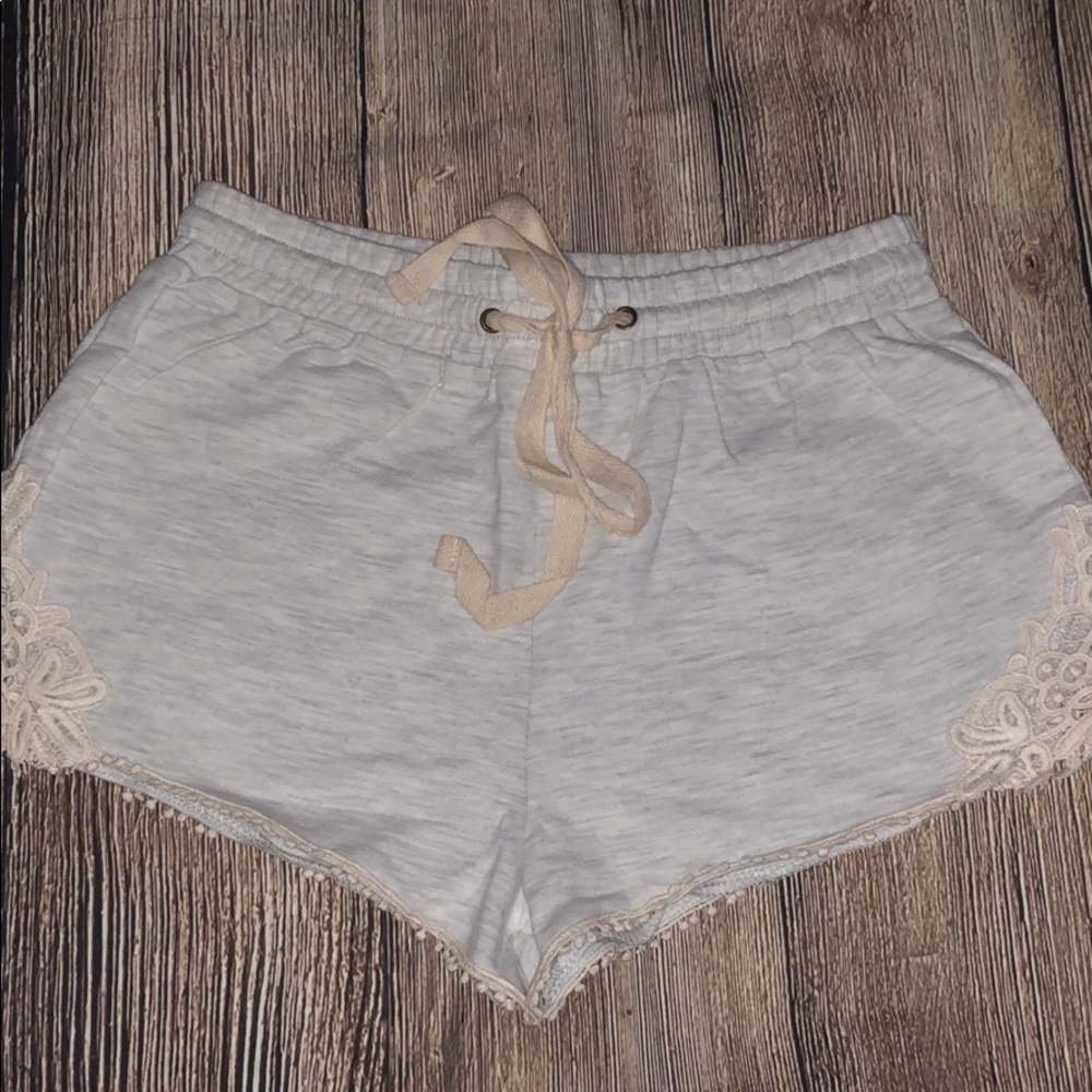 🔥SWELL SUNDAY MORNING SHORTIES - Picture 2 of 5